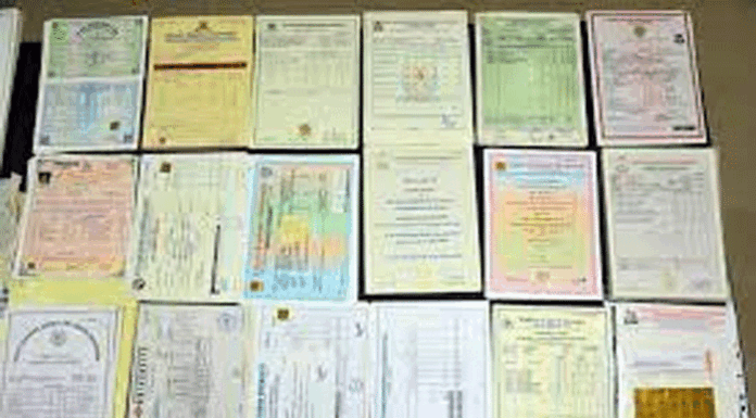 चेंबूरमध्ये दहावी, बारावीच्या fake marksheet विकणाऱ्या चौघांना अटक