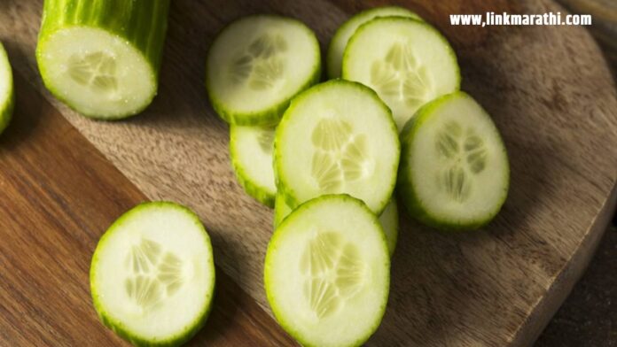 Choosing Fresh, Green, and Chilled Cucumbers to Avoid Food Poisoning