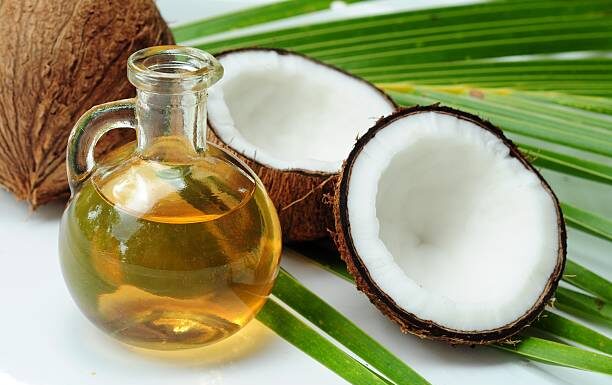 coconut oil : खोबरेल तेल :निरोगी केसांसाठी आजच खोबरेल तेल |Unveiling the Beauty Secrets of Coconut Oil Coconut Oil