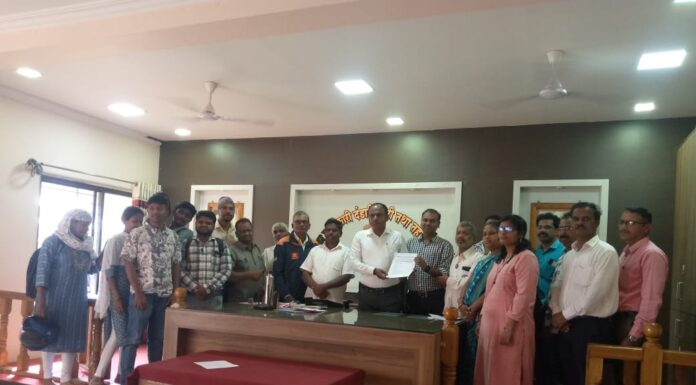 भारतीय राज्यघटनेच्या प्रतीकृतीची” विटंबना करणाऱ्या इसमाविरोधात व अशी षडयंत्र करणाऱ्या संविधानद्रोहींवर कारवाई झाली पाहिजे – संविधान संवर्धन चळवळ व पुरोगामी पक्ष , संघटना , संस्था यांची मागणी