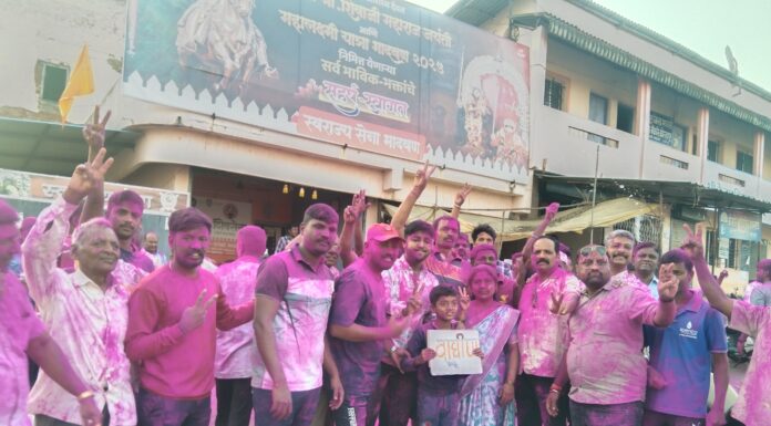 सरपंच आमचा तुमच्यावर पूर्ण विश्वास – भादवण ग्रामस्थ