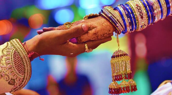विकेंट मॅरेज ( Weekend Marriage ) ही संकल्पना सध्या वाढत आहे..