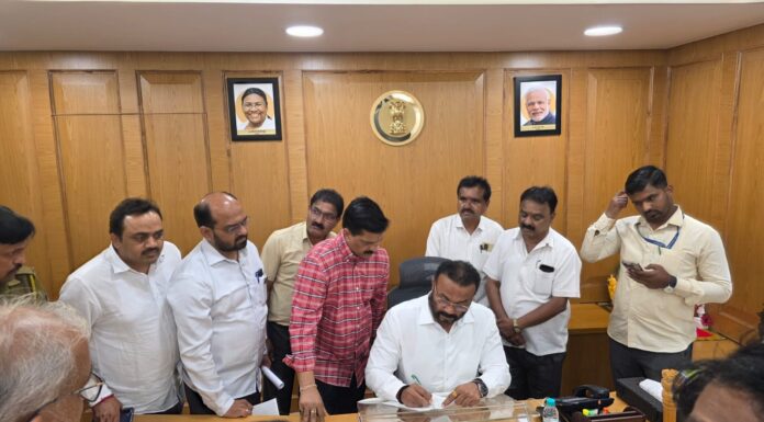 आजरा जिल्हा परिषद मतदार संघाची पुन्हा रचना व्हावी.. ग्रामविकास मंत्री, पालक मंत्री व वैद्यकीय शिक्षण मंत्री यांना निवेदन