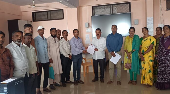 आजरा टोल रद्द करा आणि तालुकावासी यावरील अन्याय दूर करा बहुजन मुक्ती पार्टीचे आजरा तहसीलदारांना निवेदन