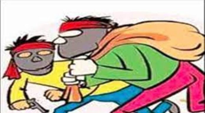 निंगुडगे : सव्वादहा लाखांचे सोने लंपास – महिलेसह चौघे संशयित ताब्यात