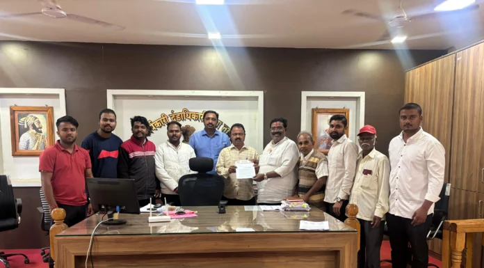 ट्रॅक्टर -ट्रॉलीला ब्लॅक बॉक्स केंद्र सरकारच्या निर्णयाला शिवसेना उबाठाचा विरोध