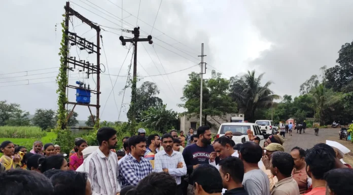 कोणत्याही परिस्थितीत एस टी सेवा सुरु करा – तहसीलदार समीर माने