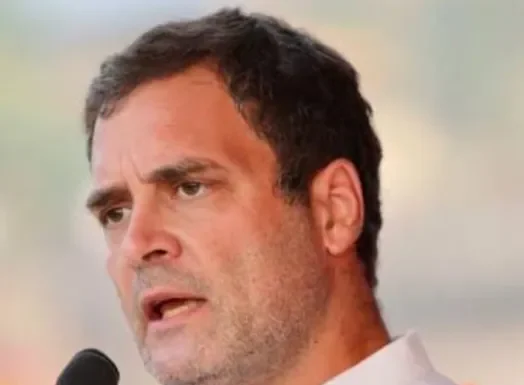 वोट चोरी आरोप: राहुल गांधींची भाजप-ईसीआयवर थेट टीका; संभ्रम आणि तीव्र राजकीय प्रतिक्रिया सुरू