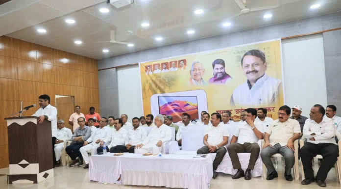 आमदार जयंत आसगावकर यांच्या फंडातून गडहिंग्लज, आजरा, चंदगड तालुक्यातील माध्यमिक शाळांना स्मार्ट टीव्ही वाटप