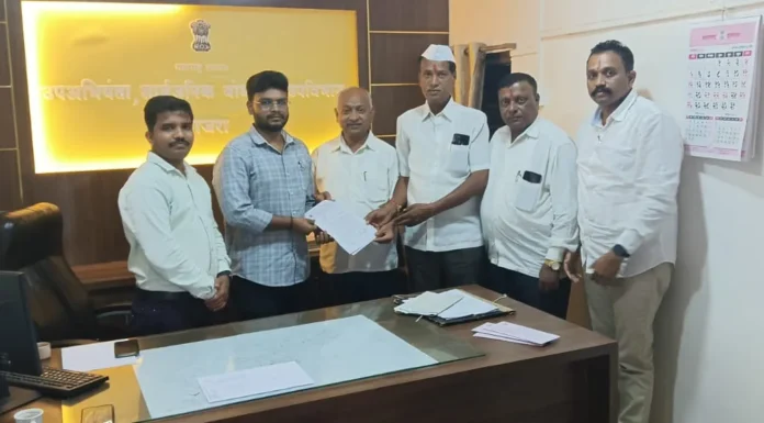 आजरा साखरचे रस्ते दुरुस्तीसाठी सार्वजनिक बांधकाम विभागाला निवेदन