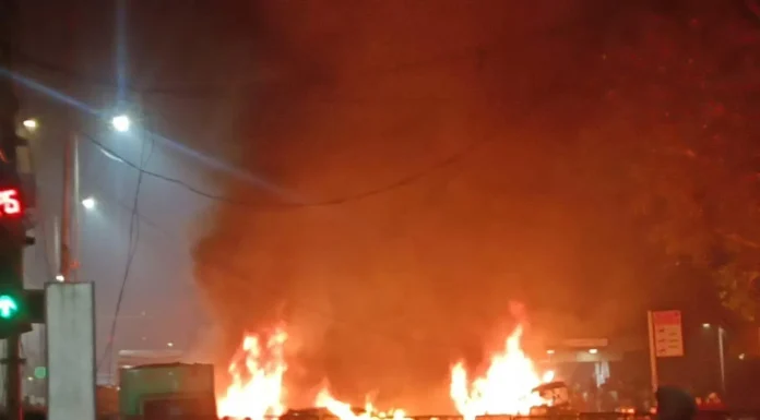 दिल्लीतील लाल किल्ला स्फोट: राष्ट्रीय सुरक्षेला धक्का, तपास यंत्रणांचा कस लागणार