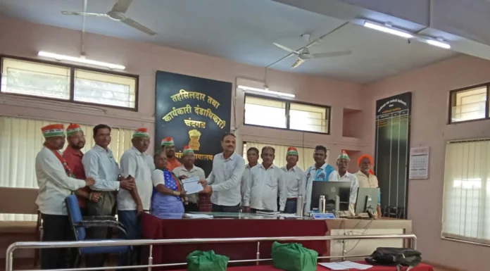 आपल्या विविध मागण्यासाठी बहुजन मुक्ती पार्टीचे चंदगड तहसीलला रॅलद्वारे निवेदन