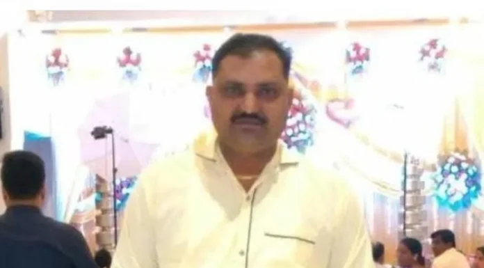 भादवण येथील विश्वजीत डोंगरे यांचे निधन