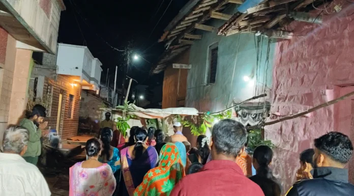 भादवण मध्ये सत्यनारायण पूजेत तरुणाईचा जल्लोष; मसू बाबांचे मार्गदर्शन लाभले