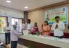 कृषी दिनानिमित्त आजरा पंचायत समितीत शेतकऱ्यांचा गौरव; आधुनिक शेतीचा अंगीकार करण्याचे आवाहन